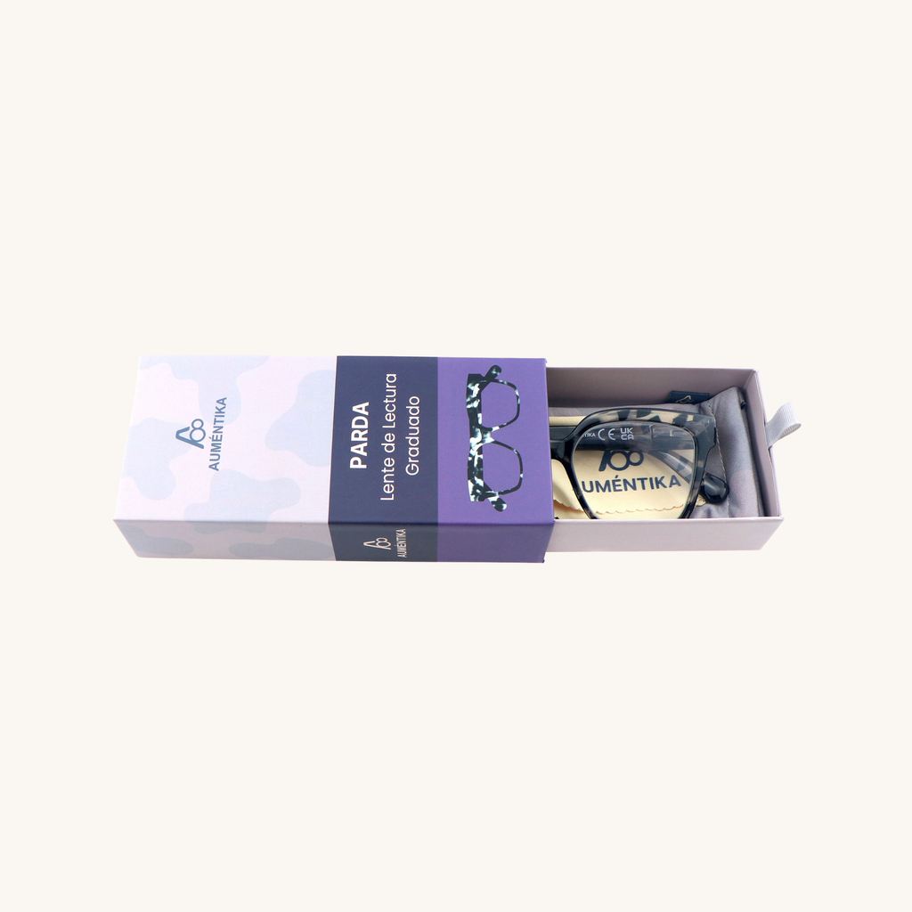 caja abierta lentes de lectura aumentika parda 