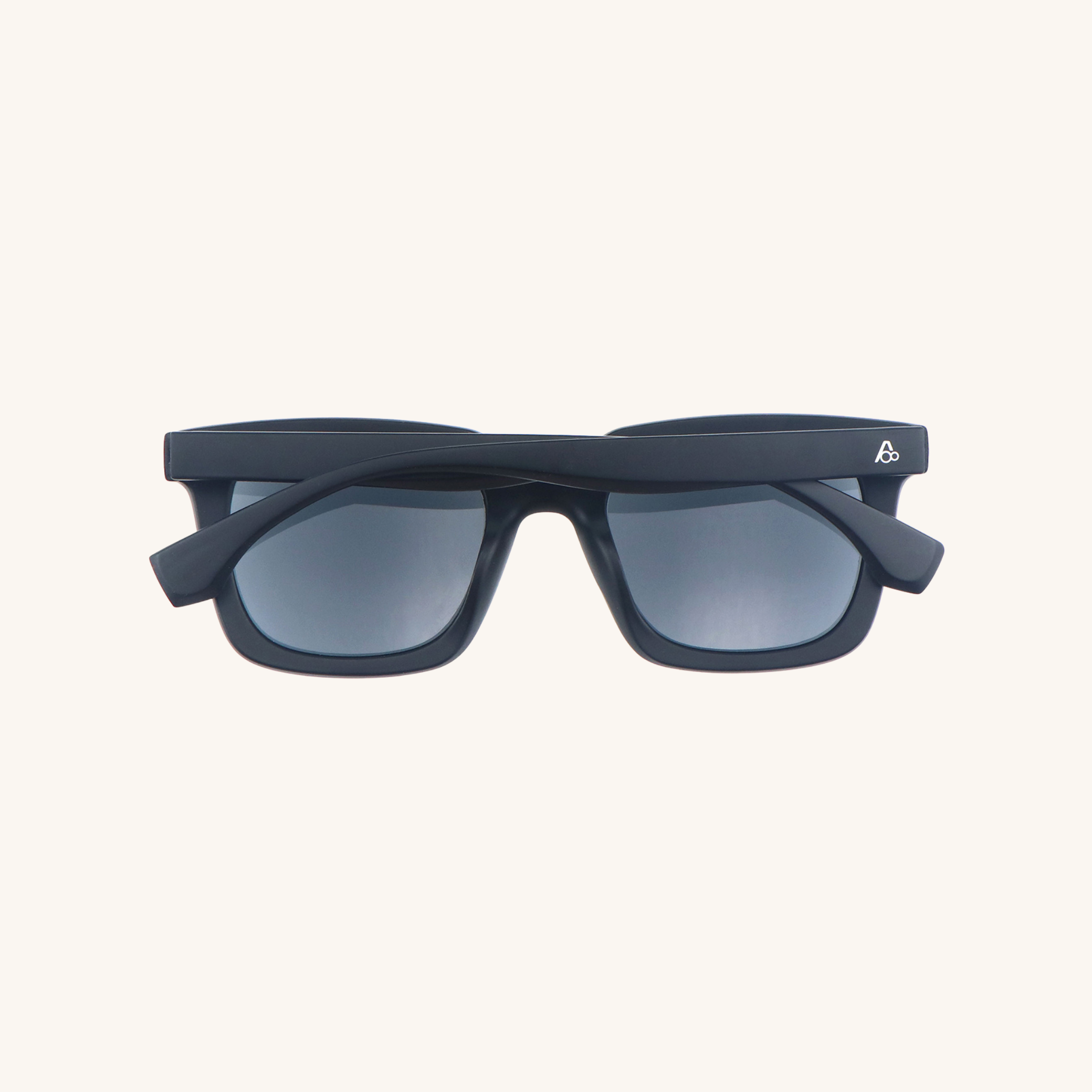 lentes de sol con aumento aumentika modelo mate vista trasera